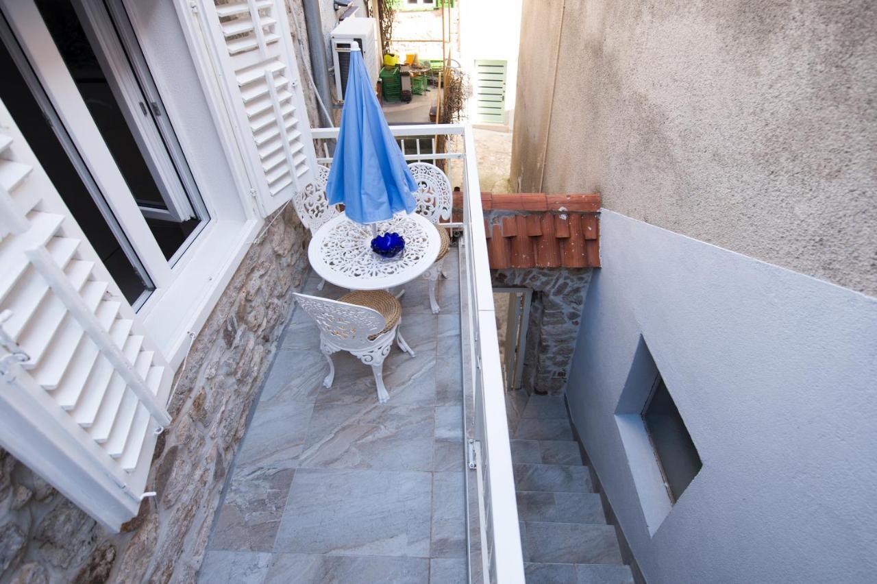 La Casa Di Pietra Apartment Krk Exterior photo